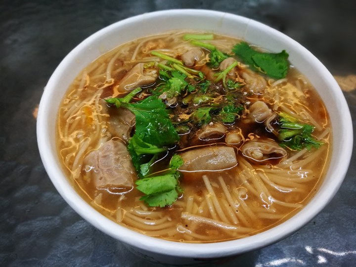 7111 竹北-中正東路 小七豆花 豆花攤車冰涼爽口特消暑/麵線糊份量夠有飽足感