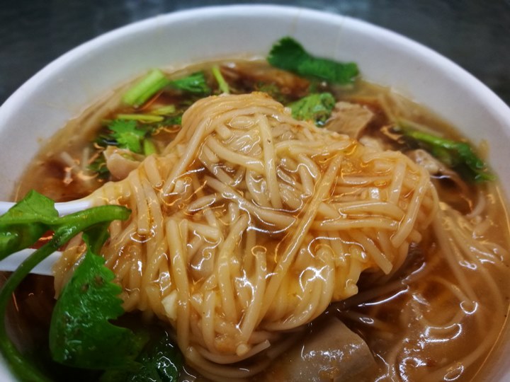 7112 竹北-中正東路 小七豆花 豆花攤車冰涼爽口特消暑/麵線糊份量夠有飽足感