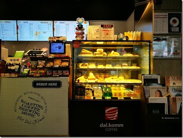 dal-komm07_thumb Seoul-贊助太陽的後裔拍攝 躍升2016首爾最嗨咖啡廳dal komm coffee