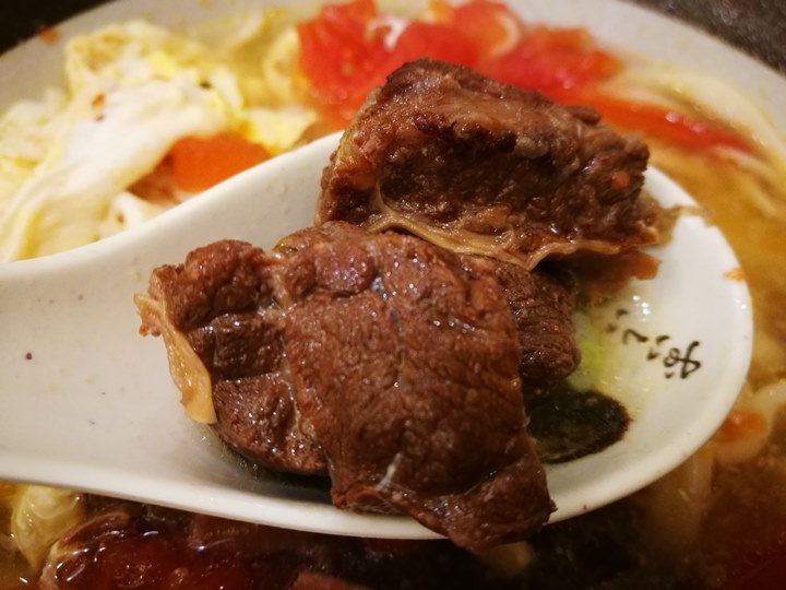 eastbeef5 竹北-東家製麵 番茄牛腩麵跟乾拌麵各有特色
