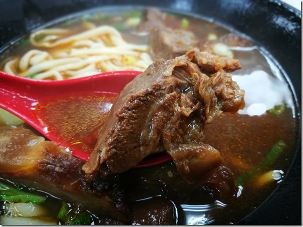 95beef5_thumb 中正-玖伍川味牛肉麵 紅燒筋肉夠味生意佳