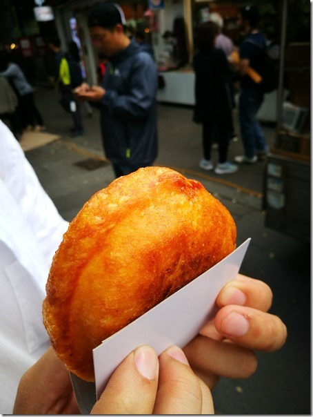 koreansugercake8_thumb Seoul-首爾街頭小吃糖餅 外酥內甜 天冷好夥伴