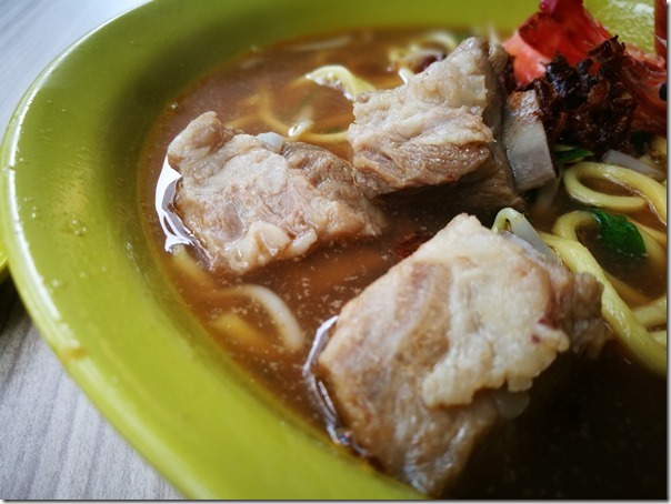 prawn-noodles10_thumb Singapore-Blanco Court Prawn Mee白蘭閣街蝦麵/東海岸五香 蝦麵香五香酥