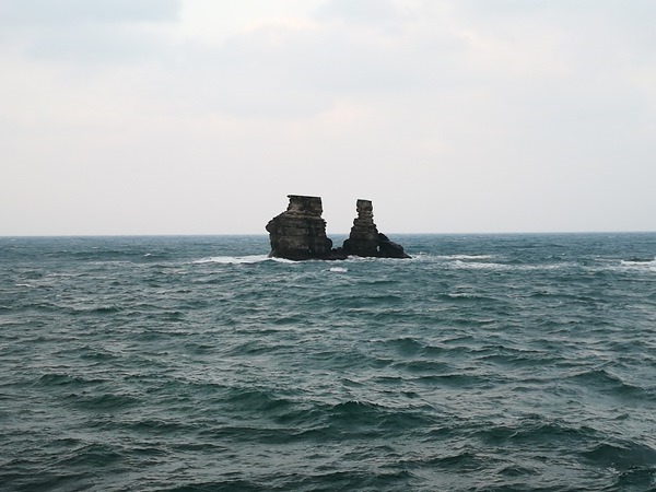 金山-神秘海岸/燭台雙嶼/獅頭山公園 吹著寒風也要賞的美景