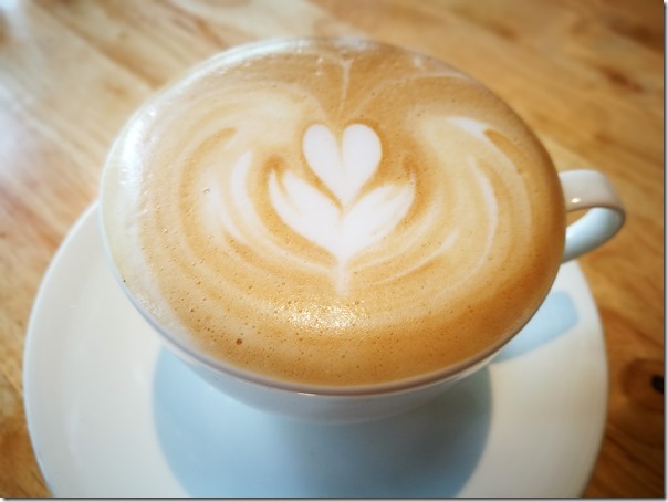 benzcafe16_thumb 信義-BENZ概念館 吃吃美食賞賞跑車過乾癮