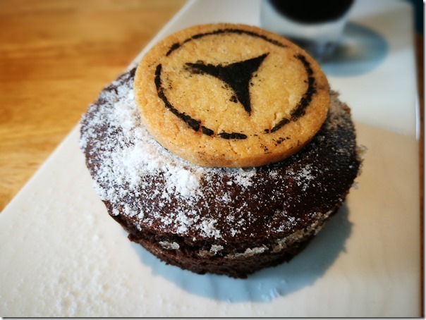 benzcafe18_thumb 信義-BENZ概念館 吃吃美食賞賞跑車過乾癮