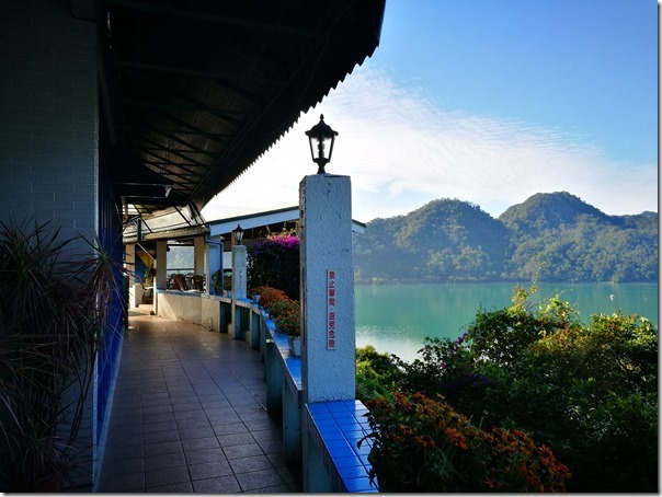 lakiside-coffee07_thumb 大溪-大溪湖畔咖啡 藍天綠水青山綠樹 餐點真的一點都不重要了