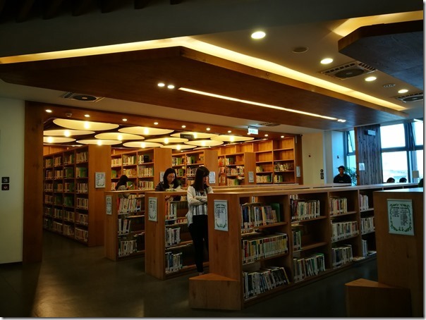 longganlibrary20_thumb 中壢-龍岡圖書館 最美的圖書館最文藝的時光