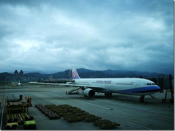 newyearfly03_thumb 201702還沒放完假就出差..我愛東京(2017好晚開飛)