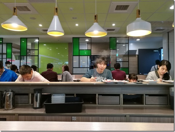 12-hotpot04_thumb 中壢-石二鍋 真的是熱門店來著生意也太好(中壢家樂福店)