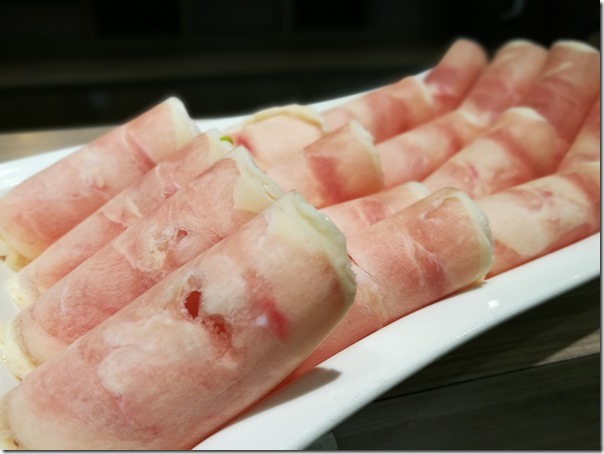 12-hotpot10_thumb 中壢-石二鍋 真的是熱門店來著生意也太好(中壢家樂福店)