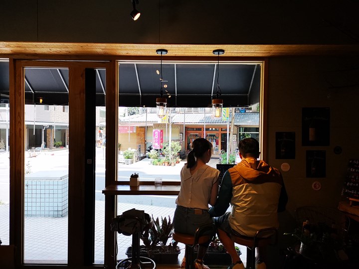14coffee08-1 中壢-拾事咖啡 優雅舒適爽口單品搭可口甜點又不限時 坐下來不想走了
