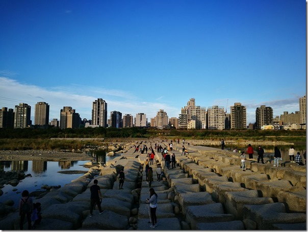 hsinchu-tofurock01_thumb 新竹-IG熱點豆腐岩 頭前溪看兩岸美景