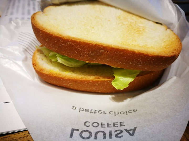 louisa3 竹北-路易莎咖啡(莊敬店) 雨後春筍般地增加 熱鬧氛圍