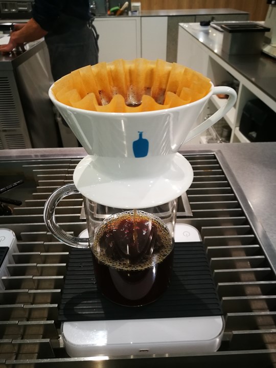 bluebottlecoffee07 Shinagawa-品川車站巧遇藍瓶子Blue Bottle怎麼樣也要來一杯