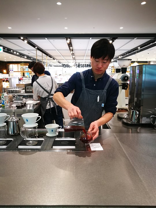 bluebottlecoffee08 Shinagawa-品川車站巧遇藍瓶子Blue Bottle怎麼樣也要來一杯