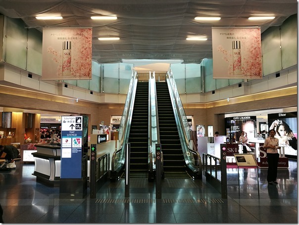 keikyu11_thumb 201703 松山羽田 其實小花航空還不賴