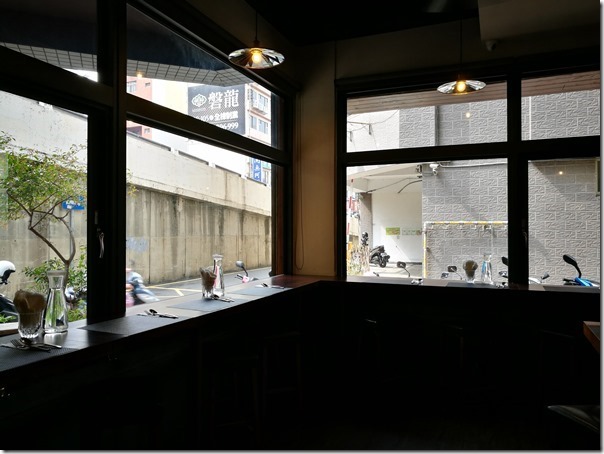 underbridge3_thumb 新竹-橋下 海鮮燉飯墨魚燉飯 口感一流