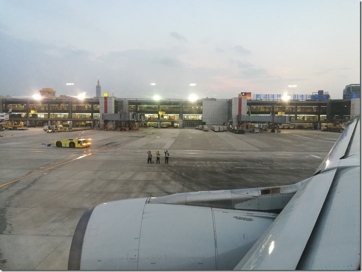 flyhnd08_thumb 201704 松山羽田成田桃園 小花越來越好飛