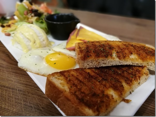 fongman16_thumb 中壢-豐滿 總匯三明治 簡單輕鬆來吃早餐吧