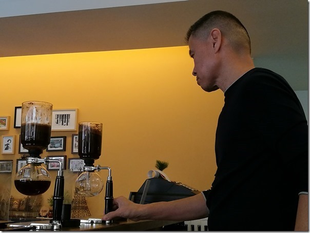 mrdodo25_thumb 平鎮-Mr. DoDo父子的比拚 虹吸與手沖各有千秋 單品咖啡來一杯