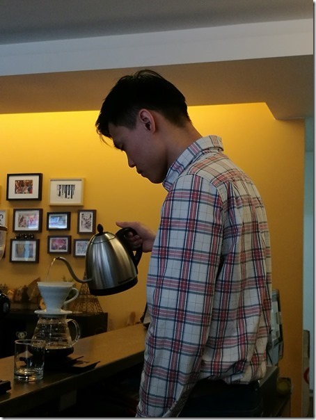 mrdodo26_thumb 平鎮-Mr. DoDo父子的比拚 虹吸與手沖各有千秋 單品咖啡來一杯