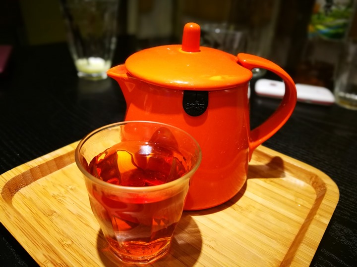 IMG_20170704_160900 大安-Very Good Cafe輕鬆舒適拈花惹草的咖啡空間