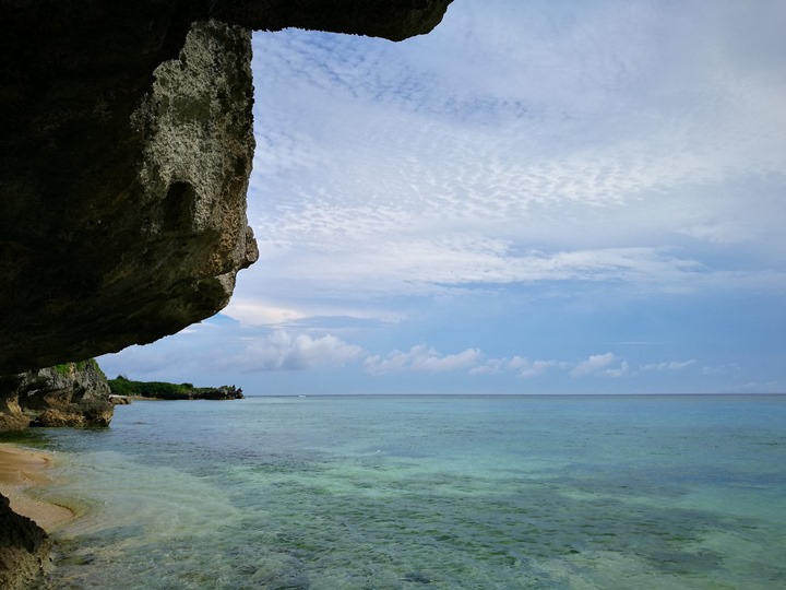 bisenowarumi010110 Okinawa-備瀬のワルミ備瀨一線天 通往聖地的入口