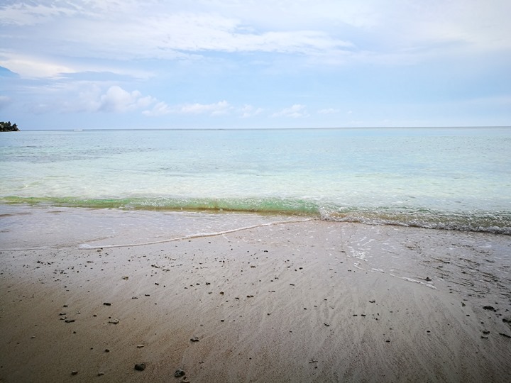 bisenowarumi010114 Okinawa-備瀬のワルミ備瀨一線天 通往聖地的入口