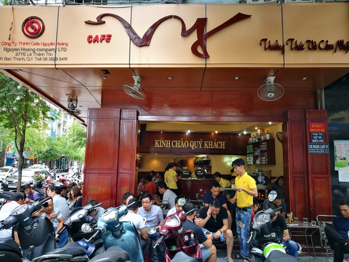 HoChiMinh-Cafe Vy胡志明人愛咖啡 坐小板凳也要喝