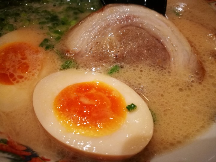 dambolamen11 Okinawa-暖暮拉麵(名護店)九州豚骨拉麵名店 一蘭一風堂也不是對手的好味道