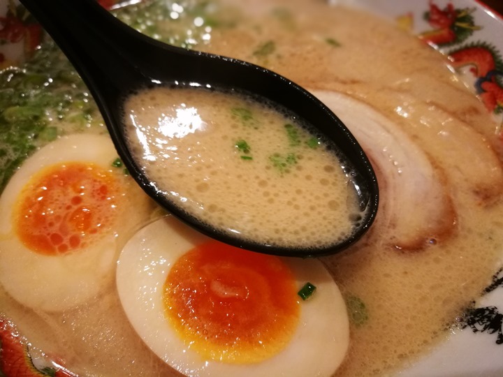 dambolamen12 Okinawa-暖暮拉麵(名護店)九州豚骨拉麵名店 一蘭一風堂也不是對手的好味道