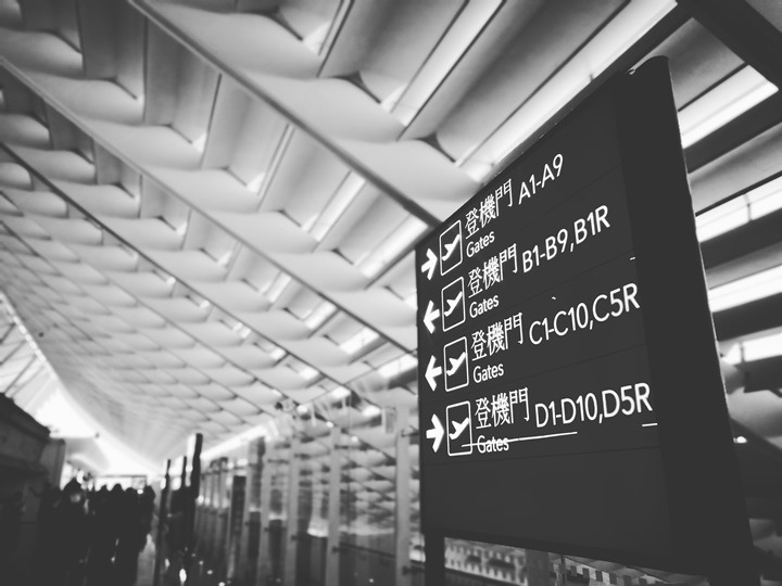 201705新加坡台北商務行 香港機場暴雨行程大影響