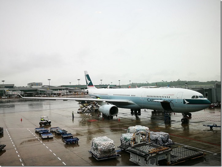 flyingcx03_thumb 201705新加坡台北商務行 香港機場暴雨行程大影響