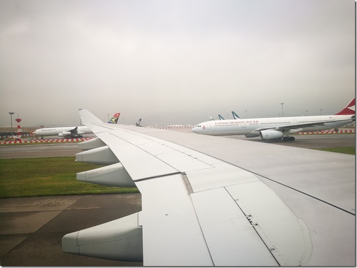 flyingcx08_thumb 201705新加坡台北商務行 香港機場暴雨行程大影響