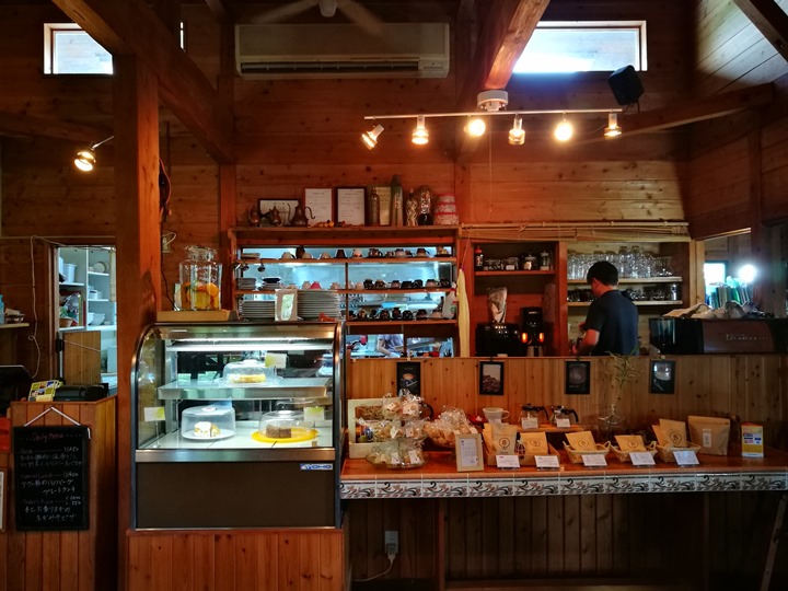 fuucafe06 Okinawa-沖繩瀨底島 綠樹環繞的隱藏版咖啡廳 Fuu Cafe自家咖啡搭配美味披薩與漢堡