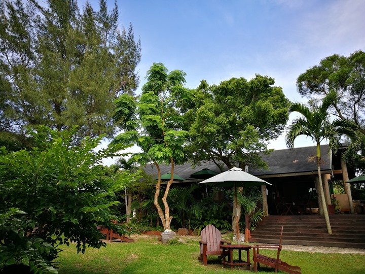 fuucafe22 Okinawa-沖繩瀨底島 綠樹環繞的隱藏版咖啡廳 Fuu Cafe自家咖啡搭配美味披薩與漢堡