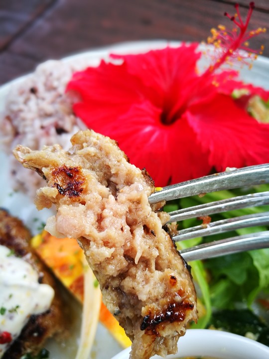 fuucafe29 Okinawa-沖繩瀨底島 綠樹環繞的隱藏版咖啡廳 Fuu Cafe自家咖啡搭配美味披薩與漢堡