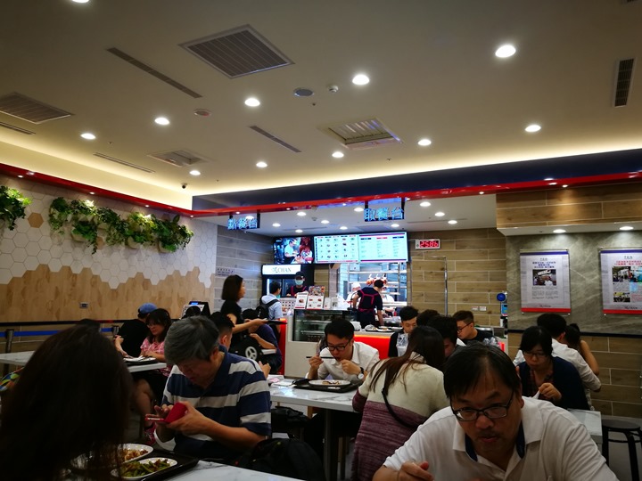 hawkerchan02 中正-了凡香港油雞 來自怡保發光在新加坡的香港油雞叉燒小店 米其林一星