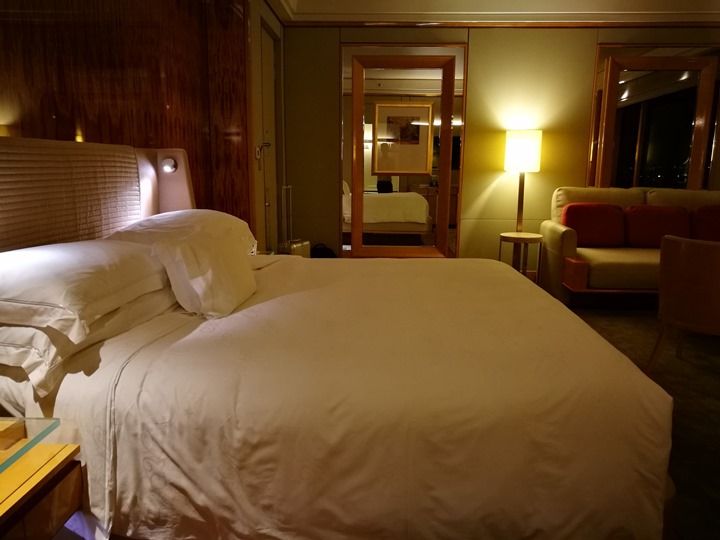 ritzcarltonsigapore001109 Singapore-Ritz Carlton心滿意足的五星級飯店 新加坡最常住的飯店之一