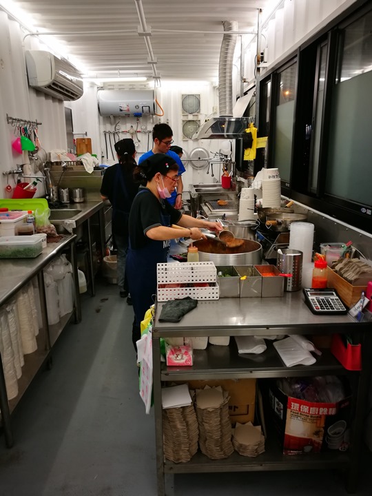 sanfu0105 竹北-三福麵線 可以正餐也可以宵夜的大腸蚵仔牛肉麵線