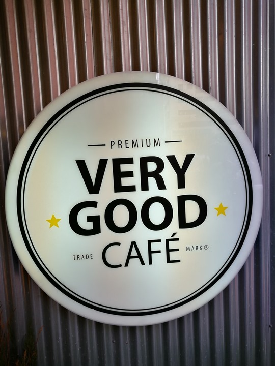 大安-Very Good Cafe輕鬆舒適拈花惹草的咖啡空間