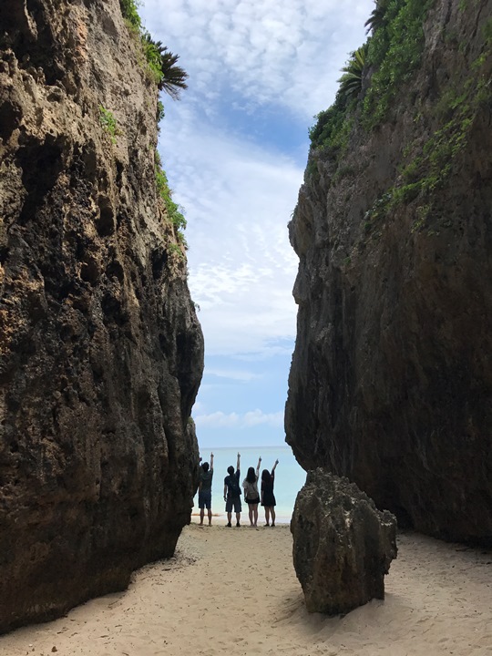 wurumi4 Okinawa-備瀬のワルミ備瀨一線天 通往聖地的入口