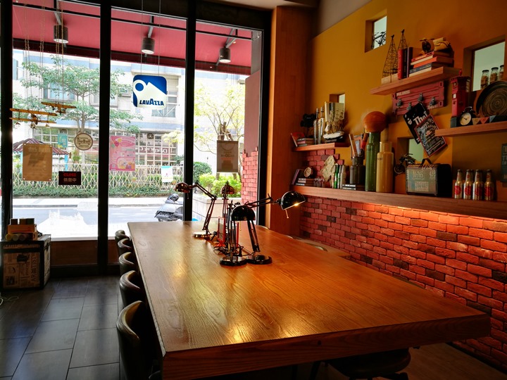 danmark04 中壢-丹馬克 義大利湯麵南瓜奶香濃郁好吃 名店要早點來...