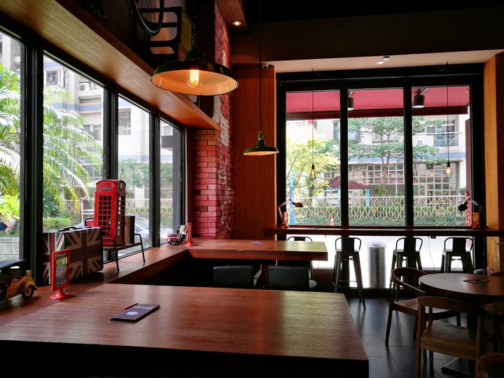 danmark05 中壢-丹馬克 義大利湯麵南瓜奶香濃郁好吃 名店要早點來...