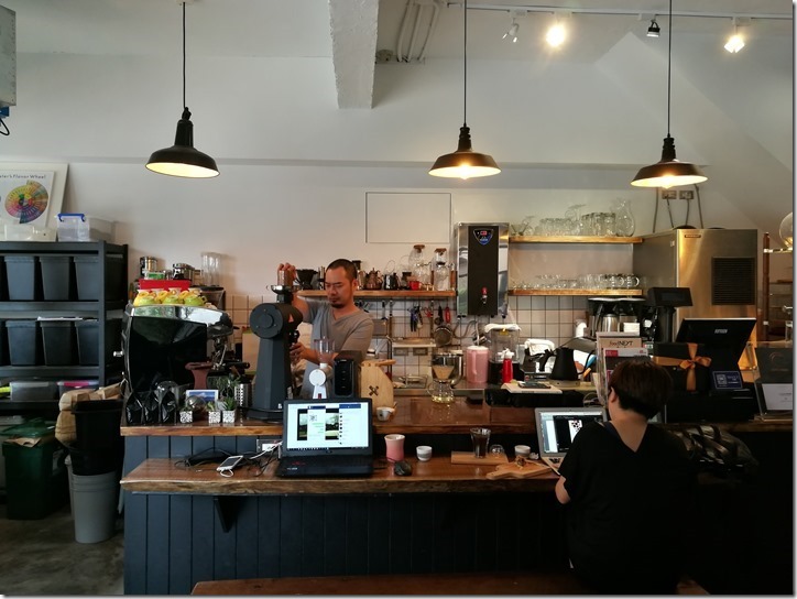 douzhai05_thumb 桃園-杜宅咖啡 小巷弄的咖啡香...