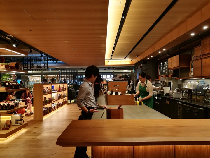 gsixtsutaya24 Ginza-銀座最新購物商場 GSIX櫃櫃都美 蔦屋書店 始終美麗的設計書店