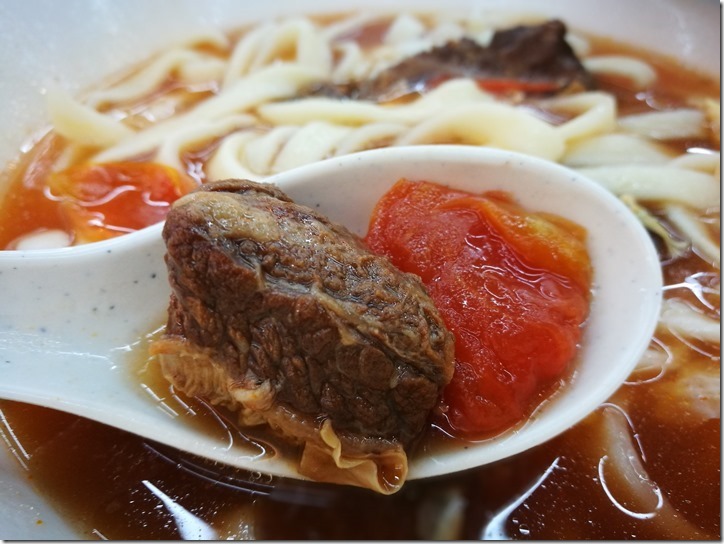 tomotonoodles5_thumb 新竹-東家麵食番茄牛腩麵 湯純肉嫩