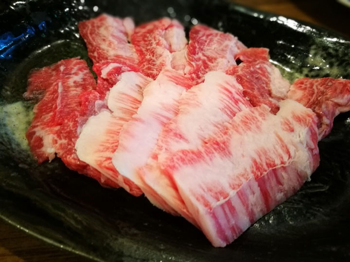 yakinikunahanaha17 Okinawa-焼肉パナリ 石垣牛與AGU豬 沖繩必吃