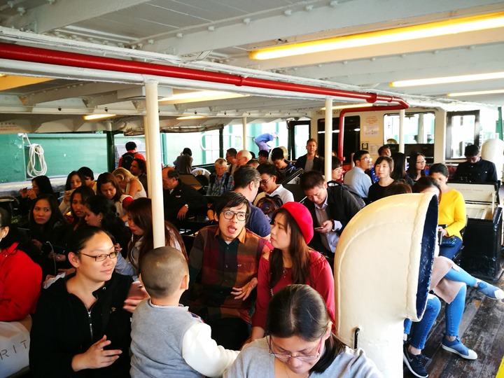 starferry06 HK-天星小輪 承載港人來往兩岸 欣賞維多利亞港美景